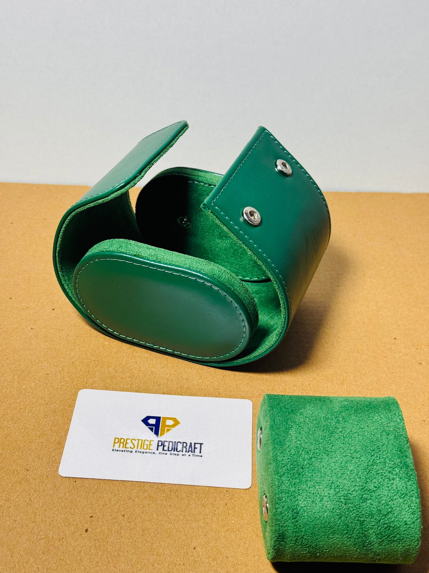 1 Slot Leather Watch Roll – Green Travel Case | Customizable