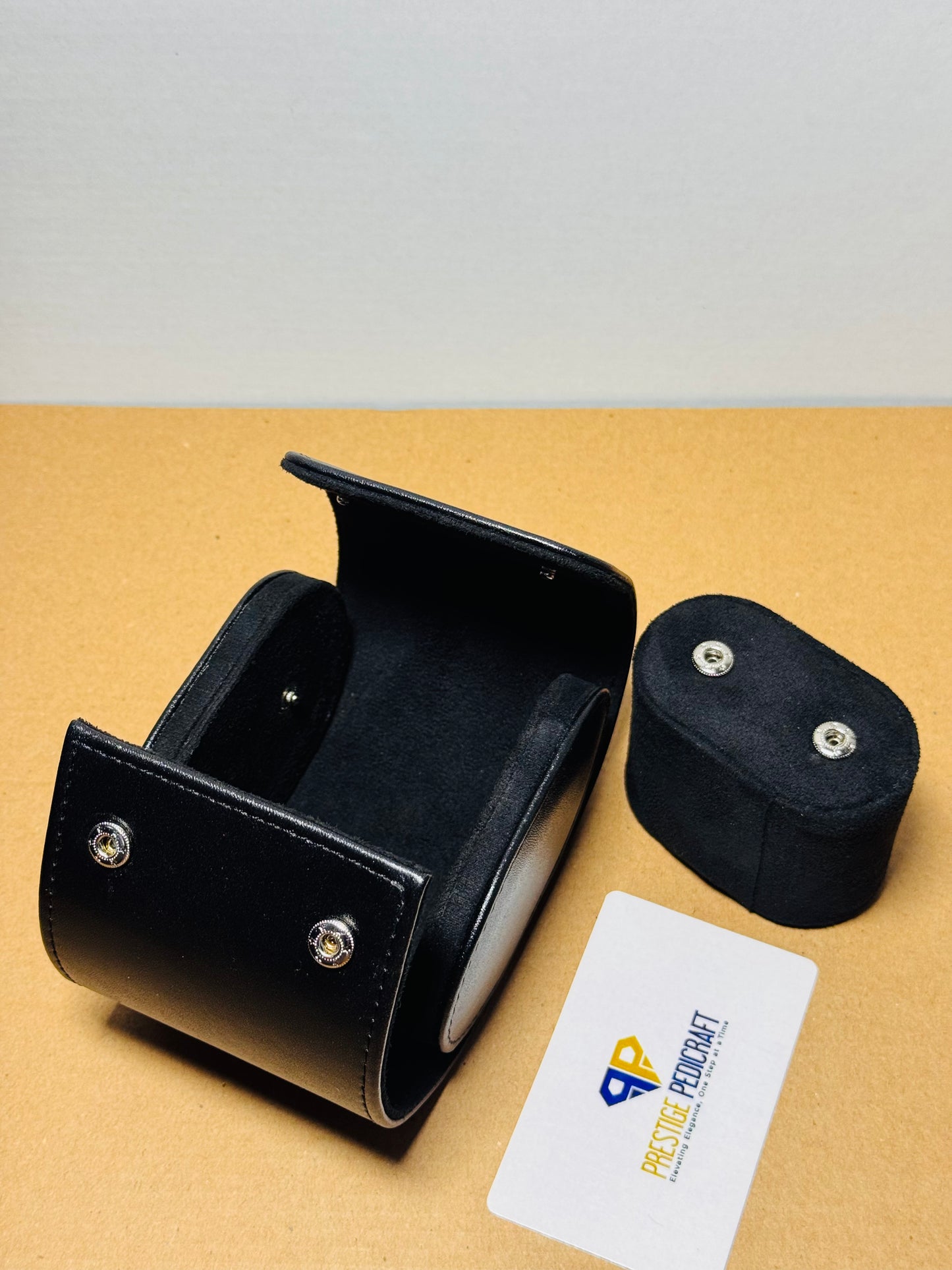 1 Slot Leather Watch Roll – Black Travel Case | Customizable