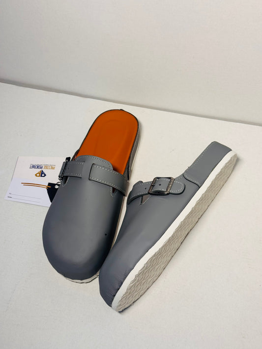 The Prestige Mules (Leather)